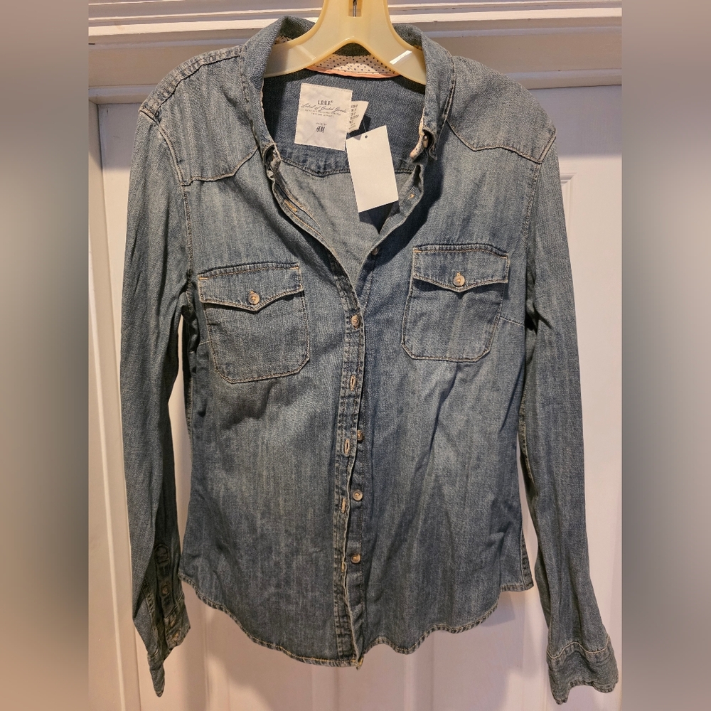 NWT H&M Denim Light Blue Button-Down Shirt Size 10